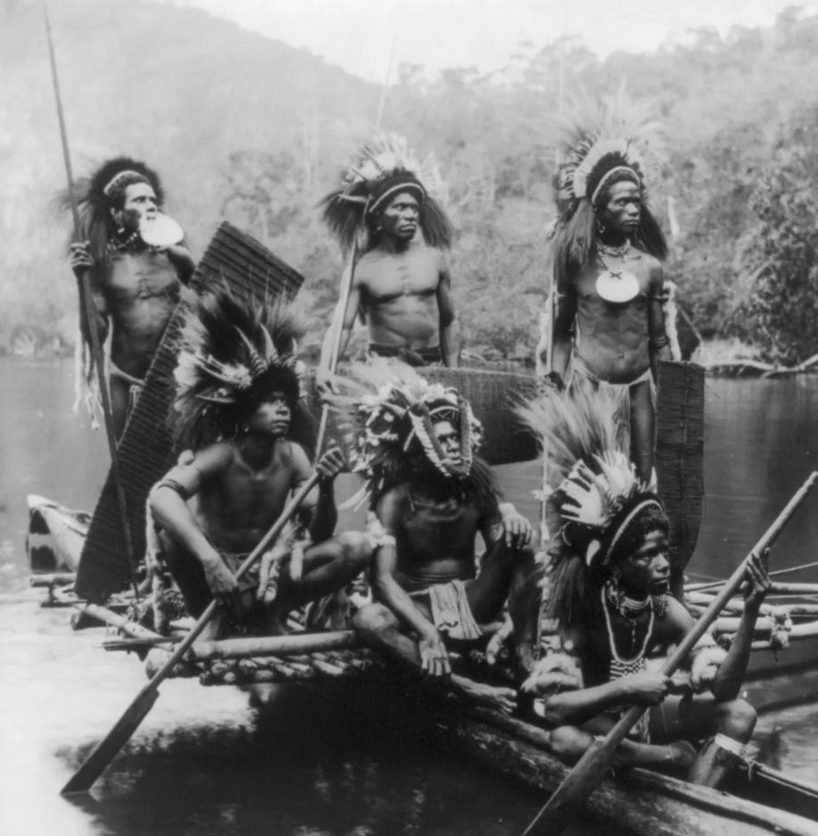 Haus Tambaran: Spirit Houses of the Sepik River Basin, Papua New Guinea